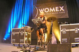 Mercedes Peon - İGlyn Phillips